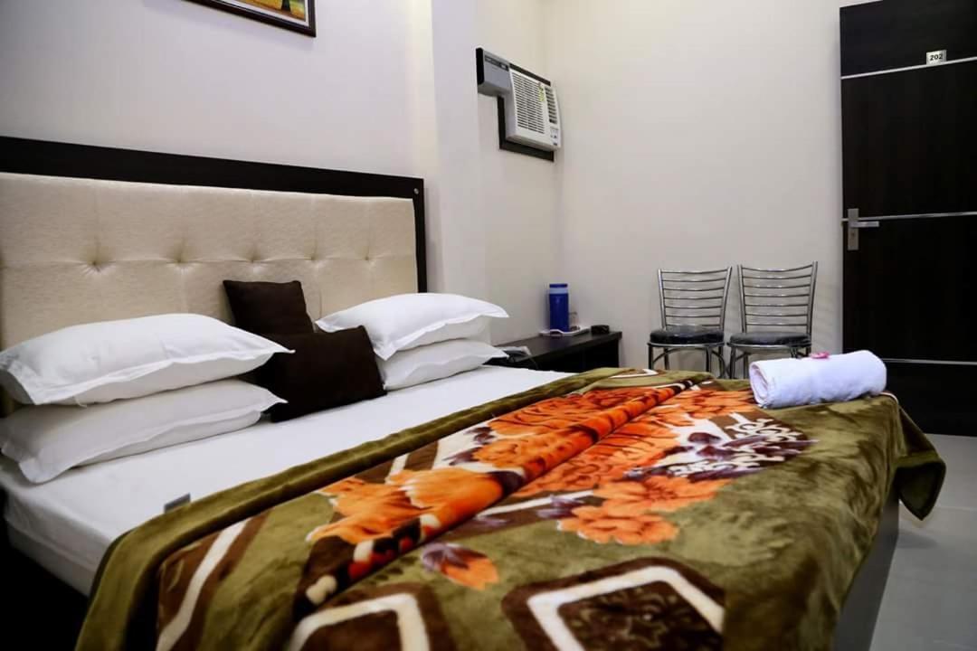 Hotel White Tulip 암리차르 외부 사진